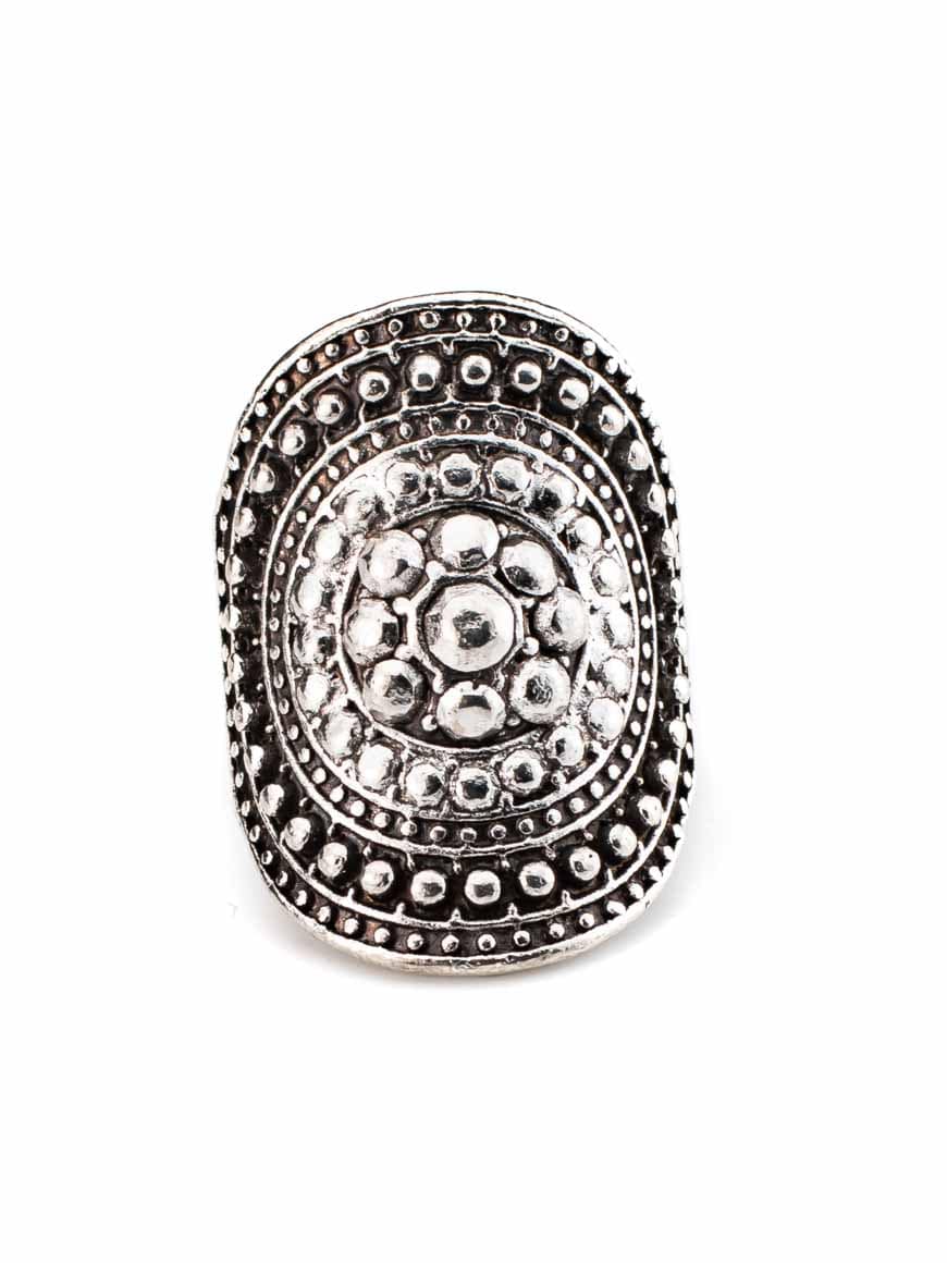 Bohemian Retro oval geometric carved ring