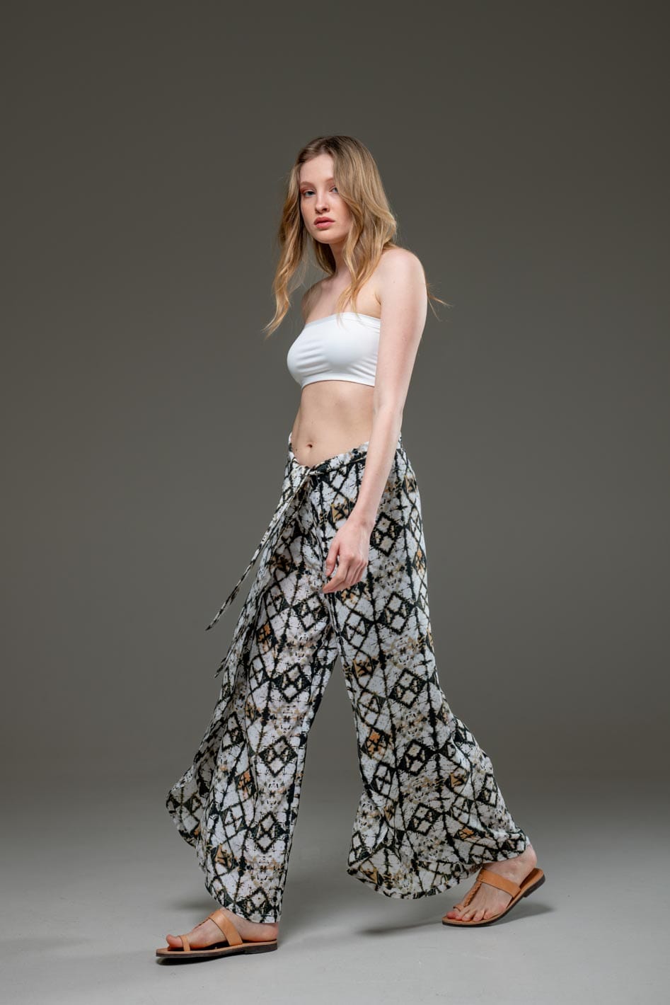 Elegant Soft  Rayon Geometric print wide Leg Side Splits Pants  