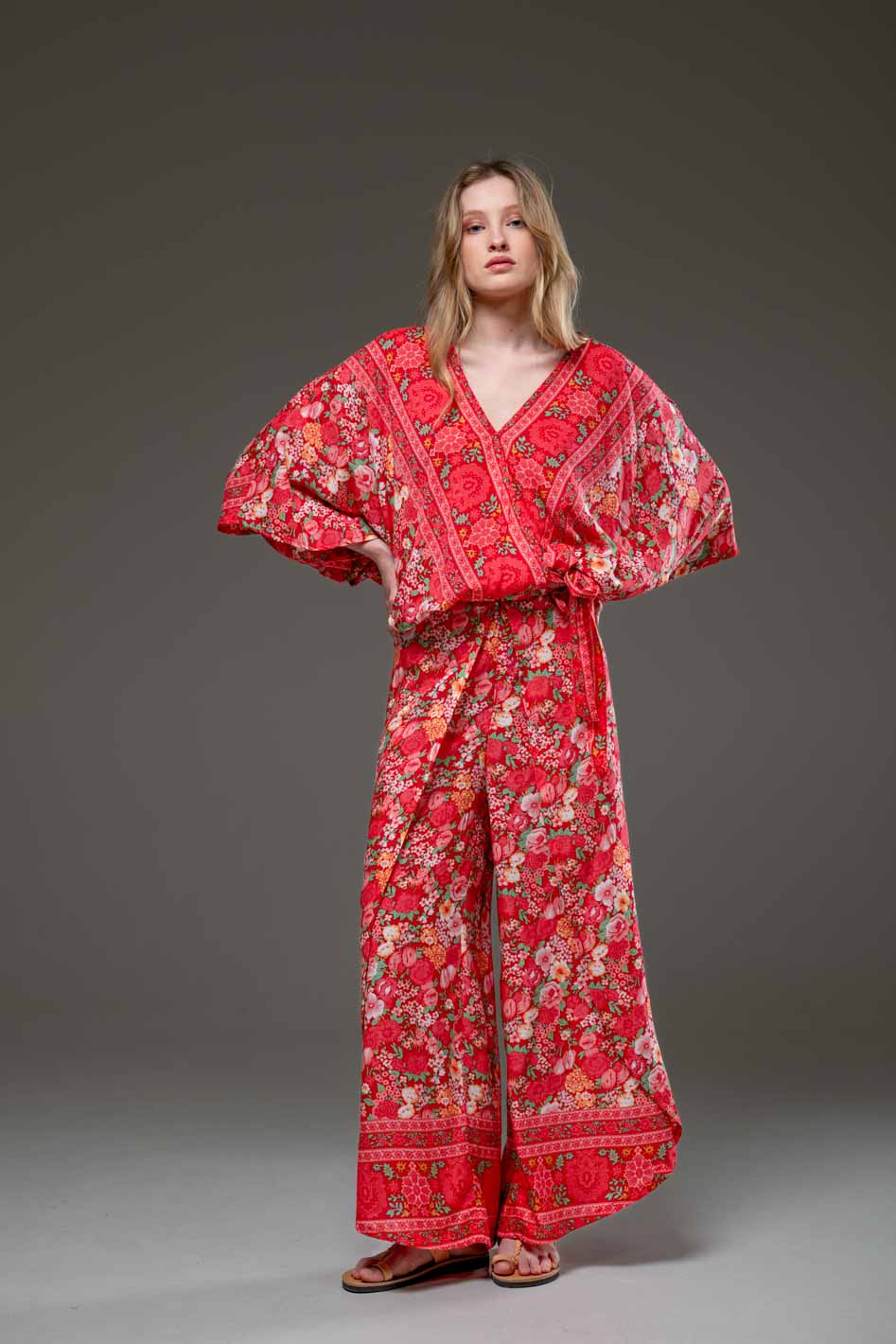 Elegant Soft  Rayon Red Flower Border Print wide Leg Side Splits Pants and V Neck Blouse Set