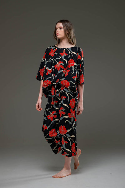 Elegant Soft  Rayon Red Flower print wide Leg Pants and flowing blouse set 