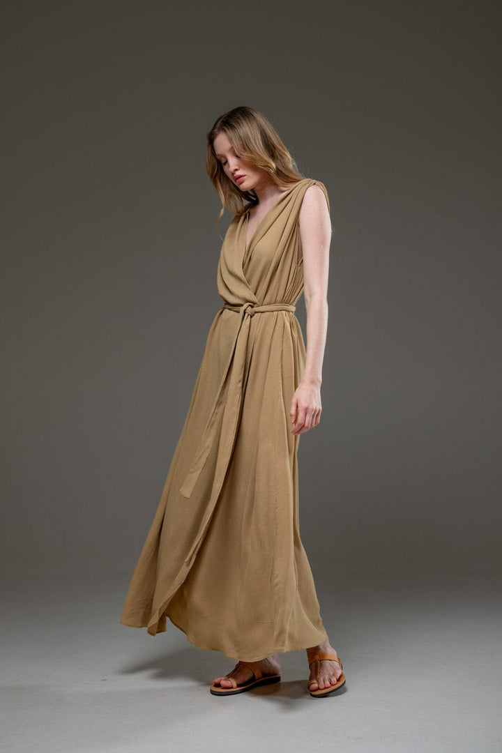 Elegant beige maxi dress with waist tie