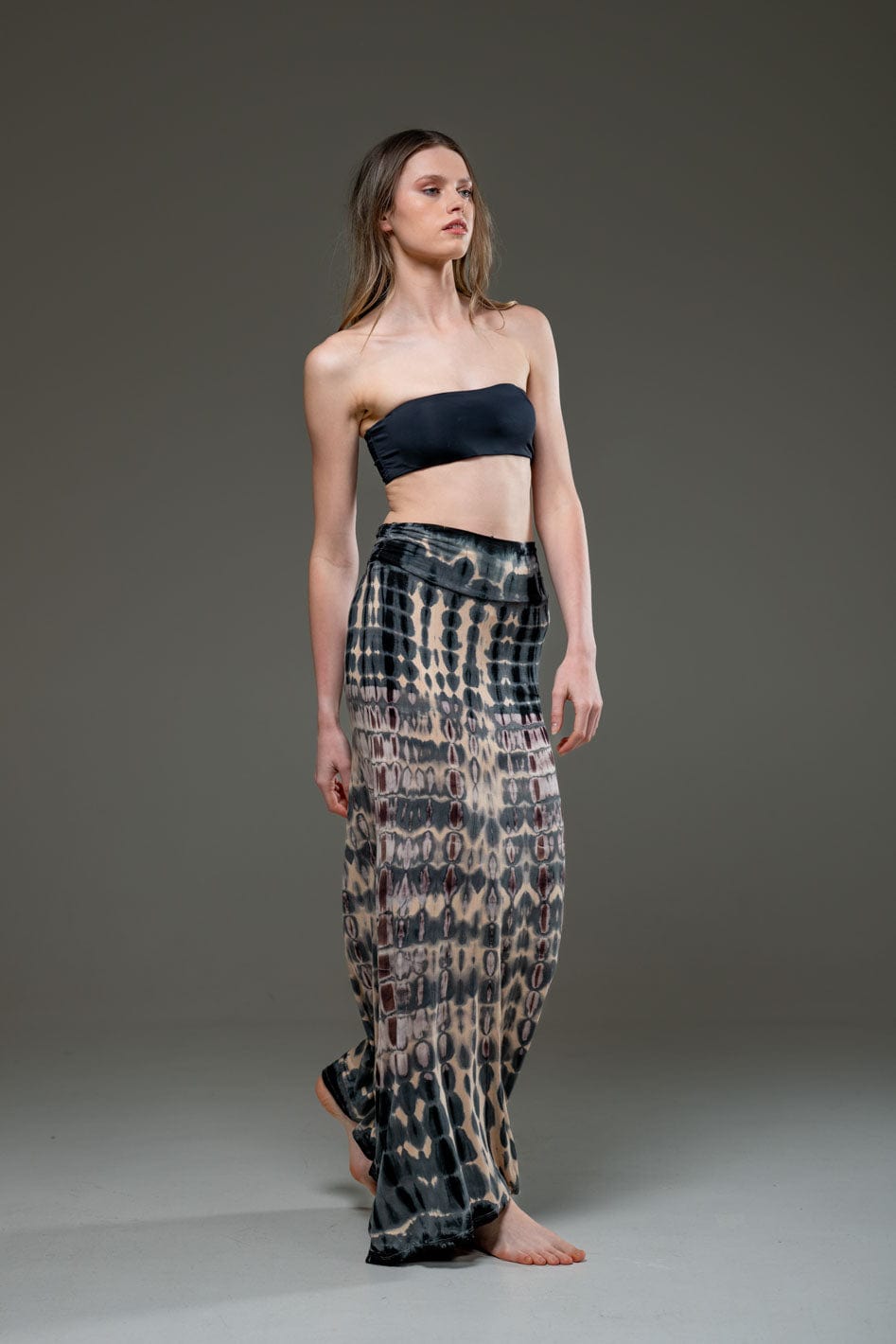 Stretched Fabric Beige Grey Tie Dye Long Skirt