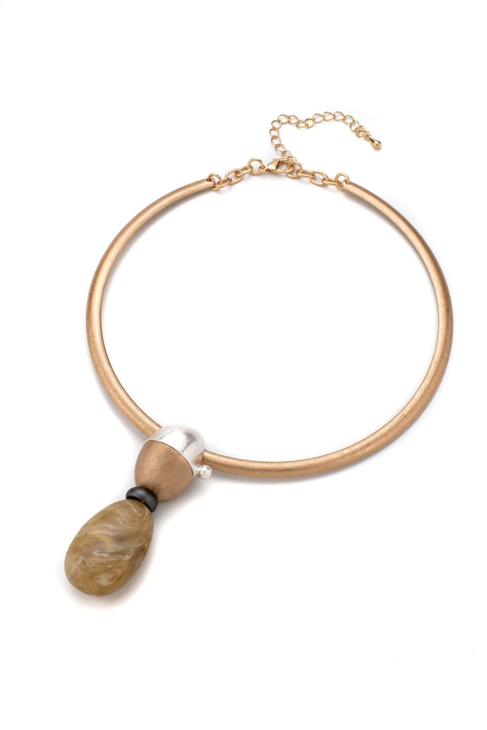 Chic resin choker necklace with drop pendant and metal band
