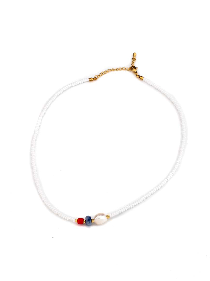 Summer white beaded freshwater pearl short necklace