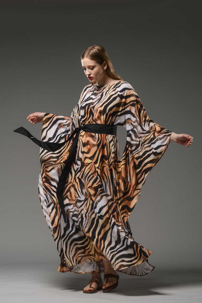 Resort wear tiger digital print scoop neck  loose kaftan dress with belt 