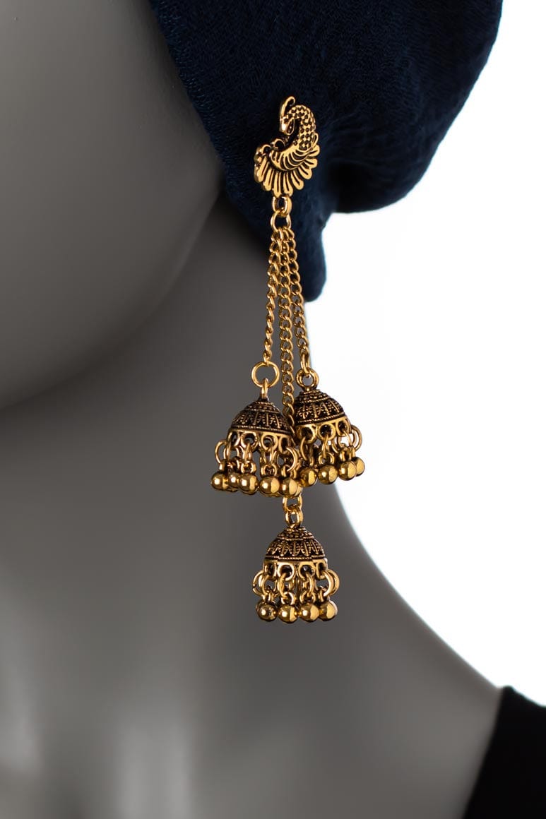 Indian culture inspired earrings decorated by small chains and bells gold-awatara