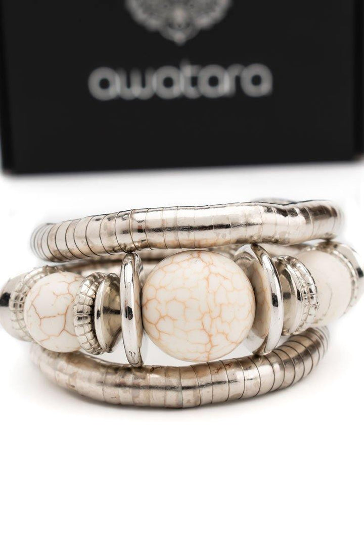 Bracelet multilayer white resin stones - awatara