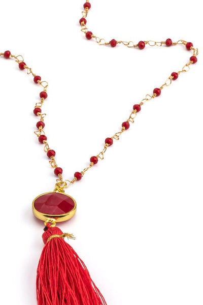 Elegant boho tassel necklace red - awatara