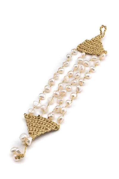 Handmade elegant chic fresh water pearls knitted with gold metal thread -awatara