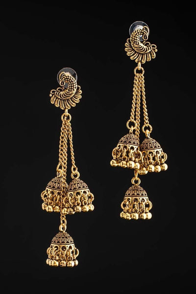 Indian culture inspired earrings decorated by small chains and bells gold-awatara