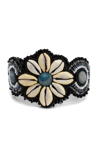 Sea shell beaded bracelet BLACK - awatara