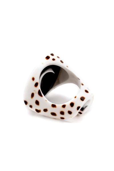 Sea shell ring - awatara